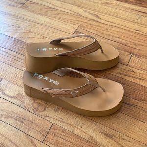 90s Roxy Platform Flip Flops